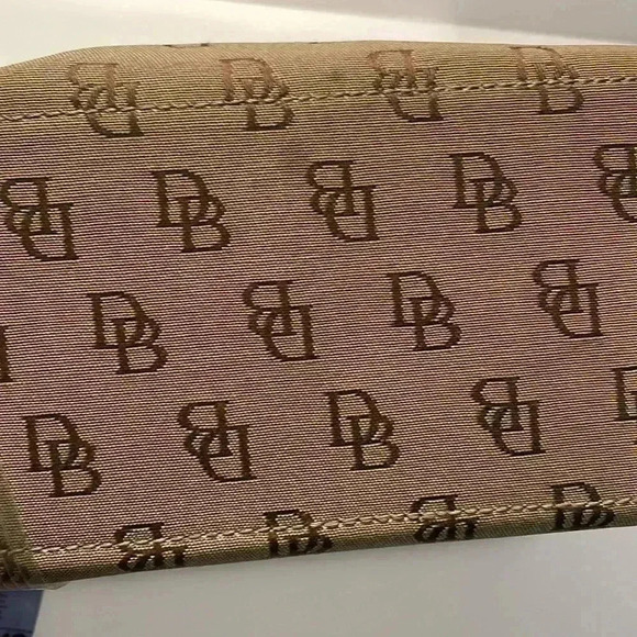 Dooney and Bourke classic leather canvas shoulder all over print tote handbag - Picture 8 of 8